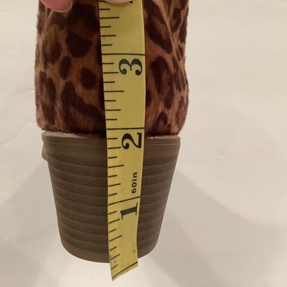 NWT Girl’s Paste Chestnut Color Ankle Boots. Size 3M. - Picture 10 of 13